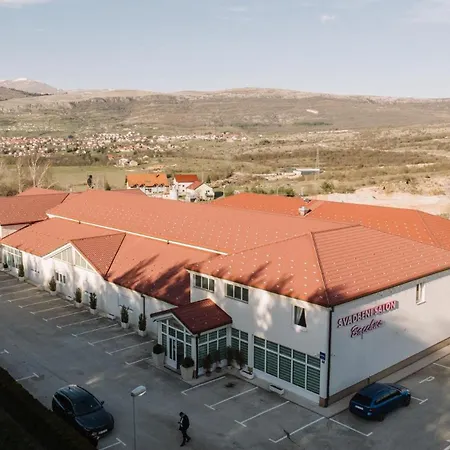 Bacchus 3* Livno